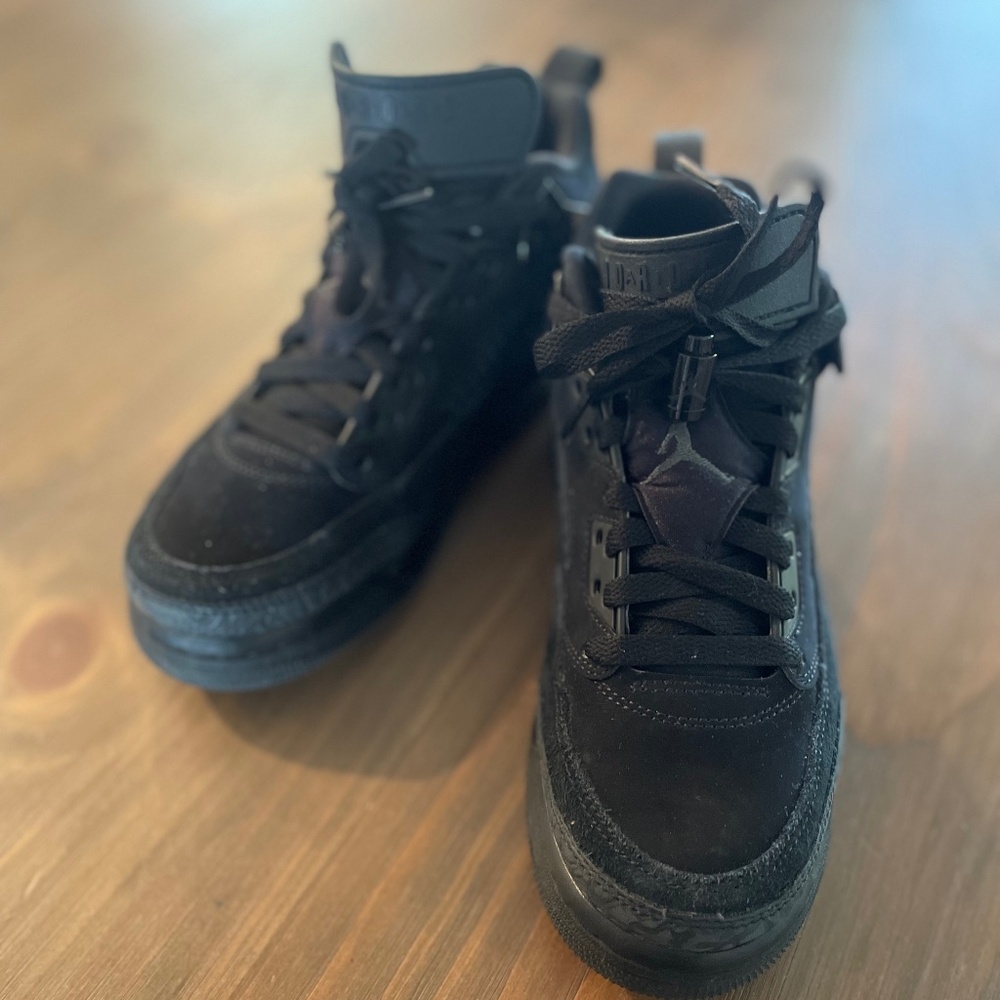 Air Jordan 4 Retro ‘Black Cat’